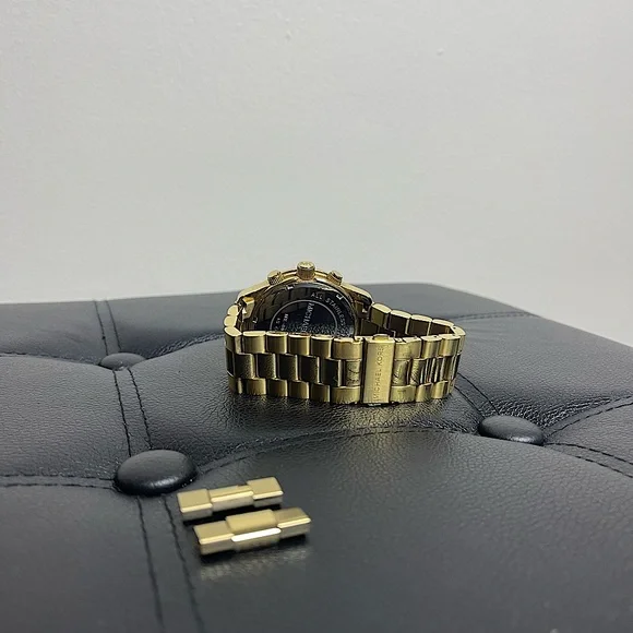 Michael Kors Watch - Picture 2 of 8